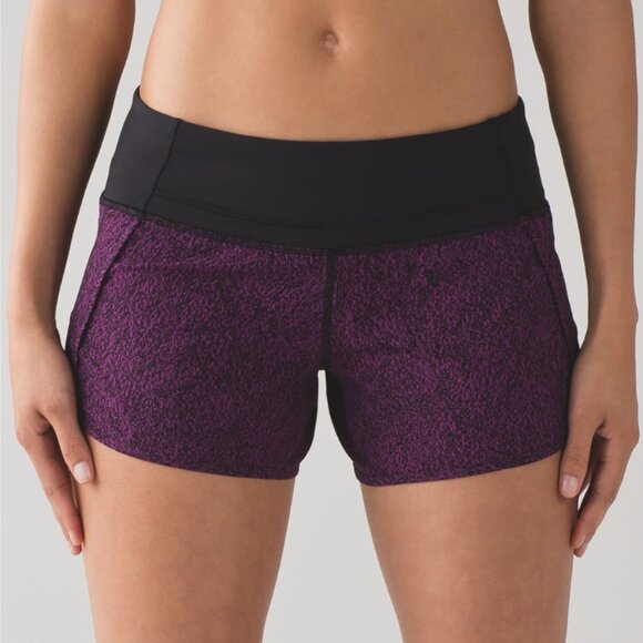 Lululemon Run Times Short Size 6 4-way Stretch Purple Black 4" Running - Picture 1 of 13